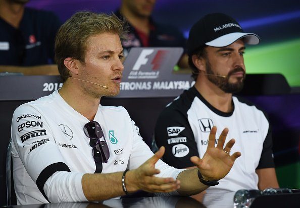 Rosberg gana con total superioridad, incluso contra Hamilton